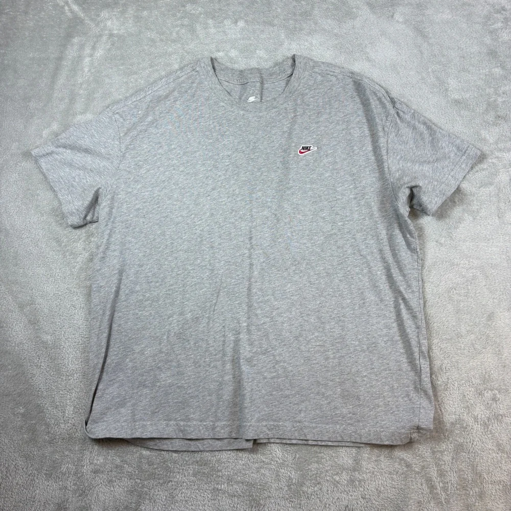 Nike Shirts Mens XL The Nike Tee Loose Fit Heather Grey‎ DZ4685-063 Sportswear